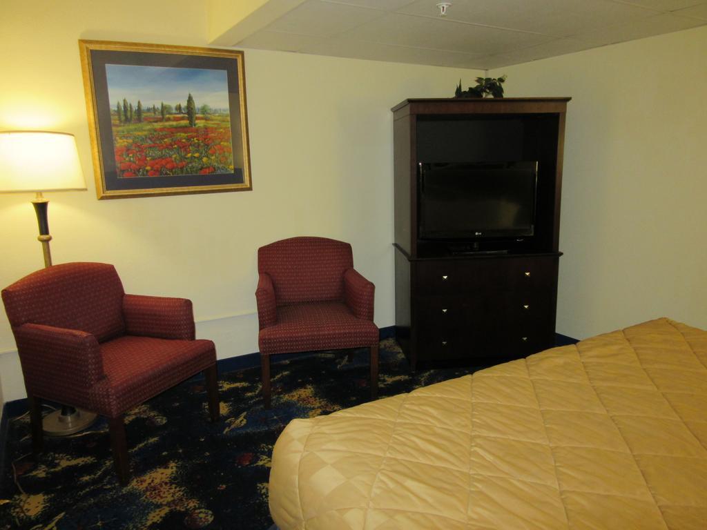 Atrium Hotel & Conference Center Hutchinson Kültér fotó