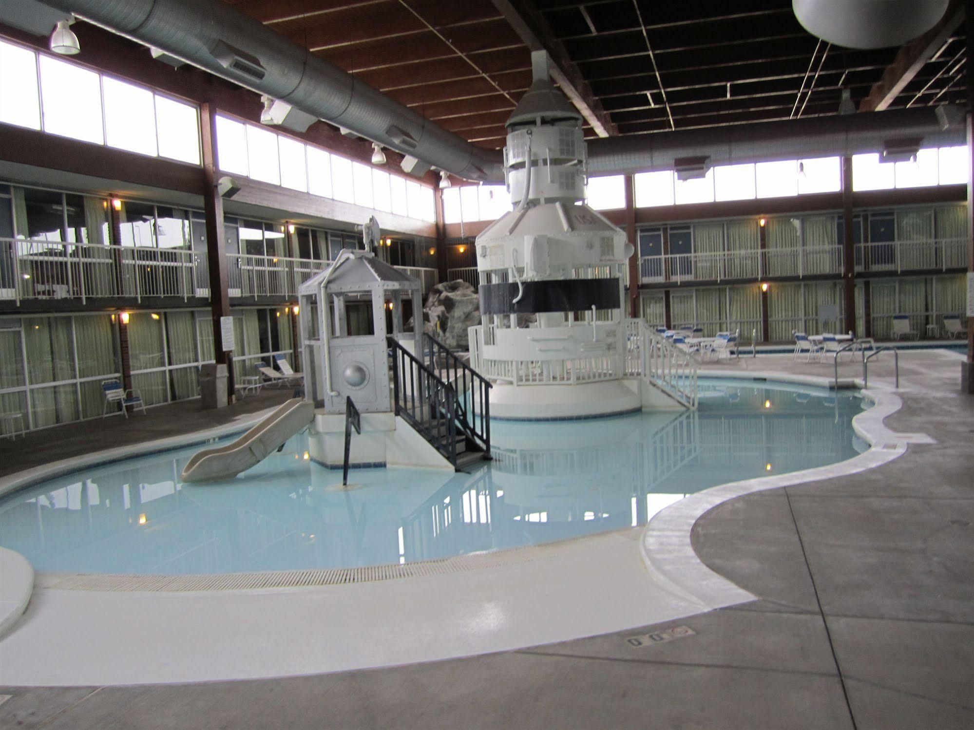 Atrium Hotel & Conference Center Hutchinson Kültér fotó